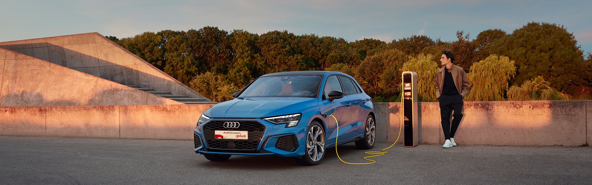 Audi occasion Plus Concessions Mouton Audi A3 Hybride d'occasion en charge