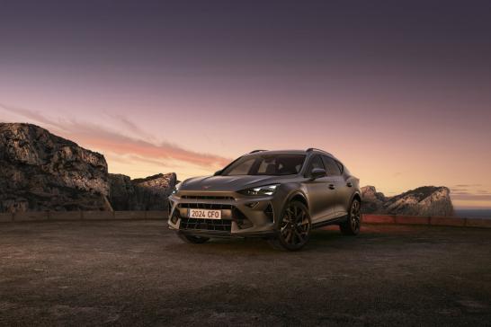 Nouveau Formentor Cupra garé